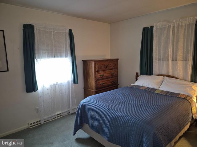 602 CARSONIA AVE, Reading, PA 19606