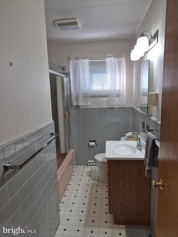 602 CARSONIA AVE, Reading, PA 19606