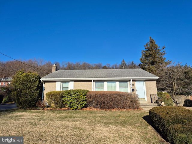 602 CARSONIA AVE, Reading, PA 19606