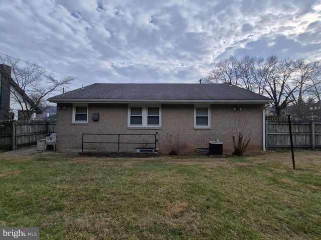 602 CARSONIA AVE, Reading, PA 19606