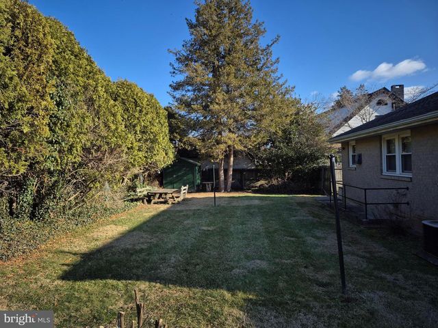 602 CARSONIA AVE, Reading, PA 19606