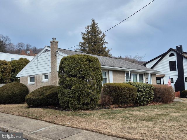 602 CARSONIA AVE, Reading, PA 19606