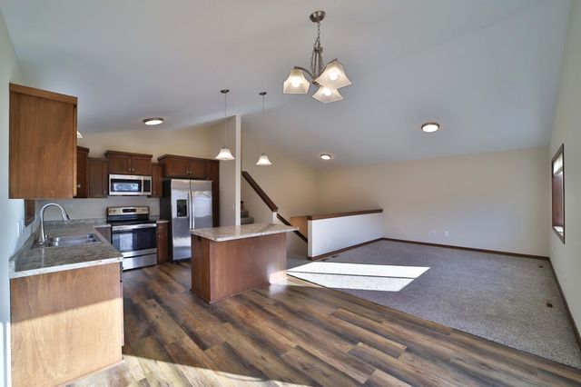 978 York Crt, Brainerd, MN 56401