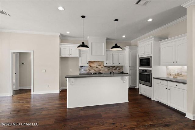 160 Western Ridge Circle, Canton, MS 39046