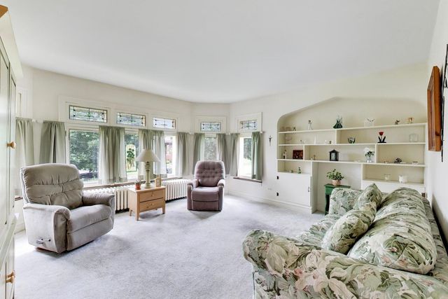 5829 N Mobile Avenue, Chicago, IL 60646