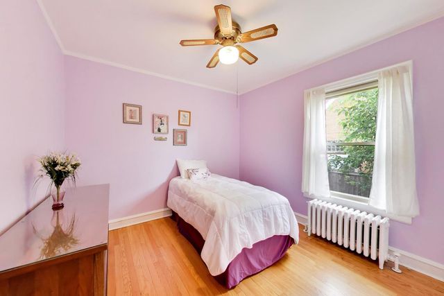 5829 N Mobile Avenue, Chicago, IL 60646