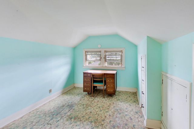 5829 N Mobile Avenue, Chicago, IL 60646