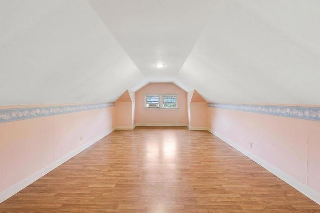 5829 N Mobile Avenue, Chicago, IL 60646