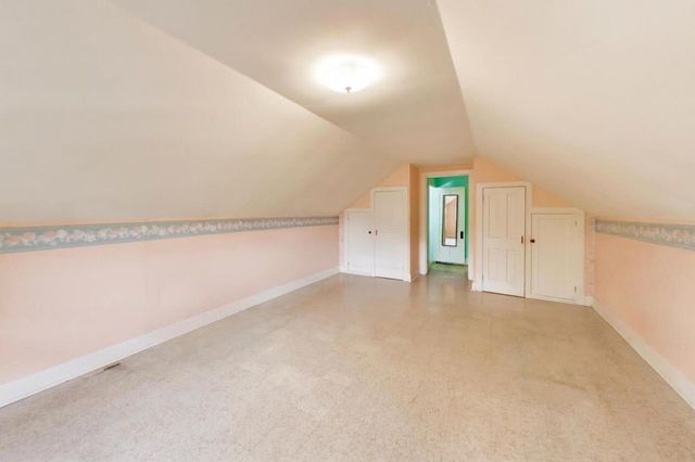 5829 N Mobile Avenue, Chicago, IL 60646