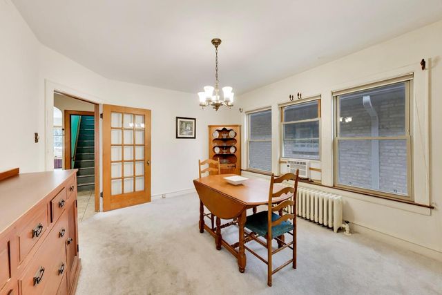 5829 N Mobile Avenue, Chicago, IL 60646