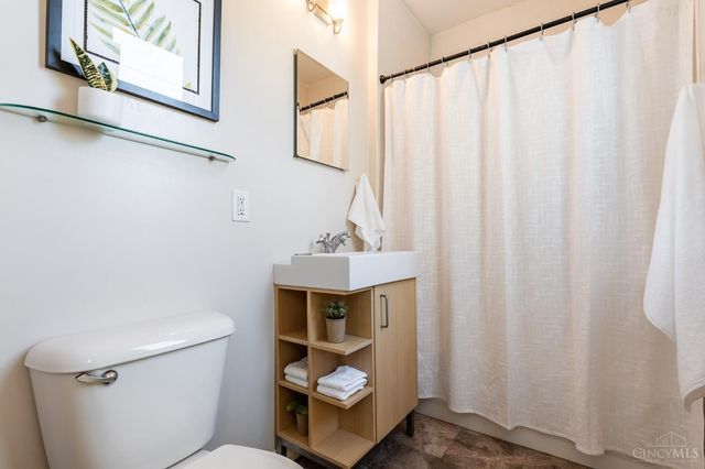 3825 Stites Place, Cincinnati, OH 45226