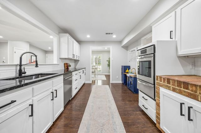 10105 Kirkhaven Drive, Dallas, TX 75238