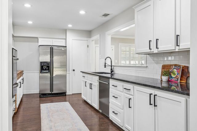 10105 Kirkhaven Drive, Dallas, TX 75238