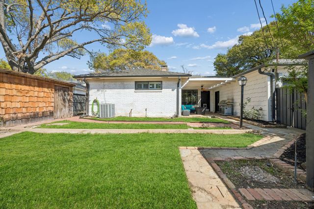 10105 Kirkhaven Drive, Dallas, TX 75238
