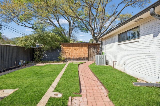 10105 Kirkhaven Drive, Dallas, TX 75238