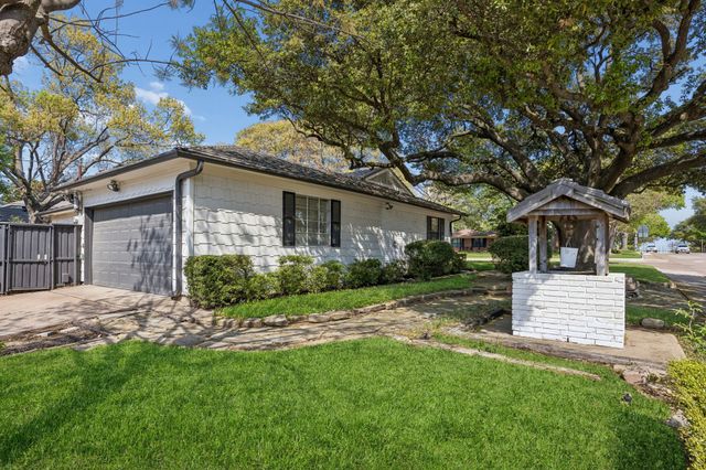 10105 Kirkhaven Drive, Dallas, TX 75238