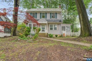 28 Forest Drive, Bloomfield, NJ 07003