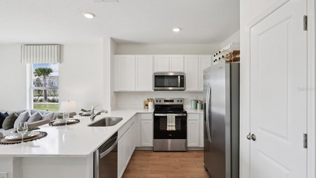 6607 S RICHARD AVENUE, Tampa, FL 33616