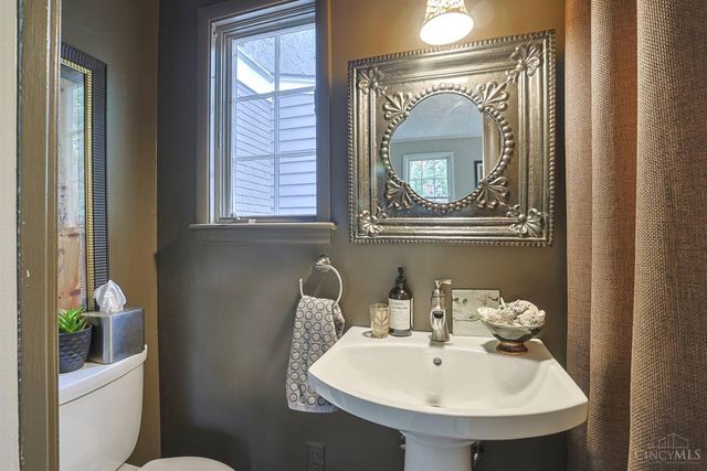 3219 Hardisty Avenue, Cincinnati, OH 45208