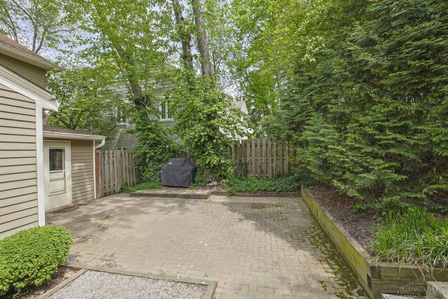 3219 Hardisty Avenue, Cincinnati, OH 45208