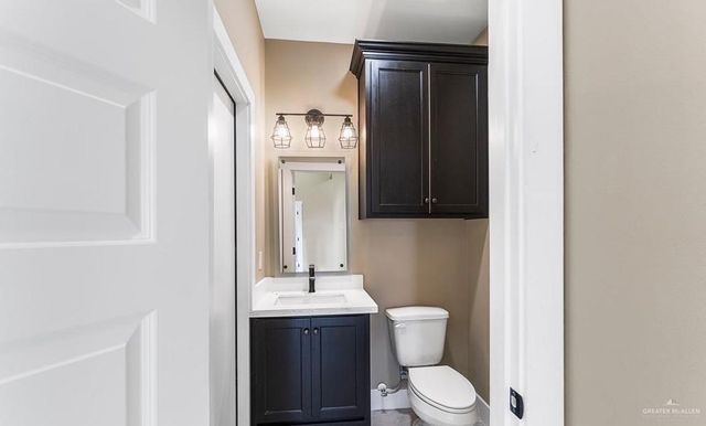 811 W 17th W Street, Weslaco, TX 78596