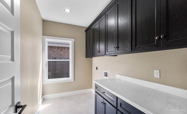 811 W 17th W Street, Weslaco, TX 78596