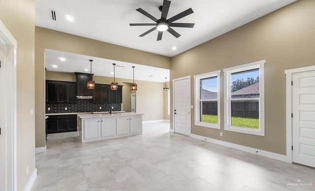 811 W 17th W Street, Weslaco, TX 78596