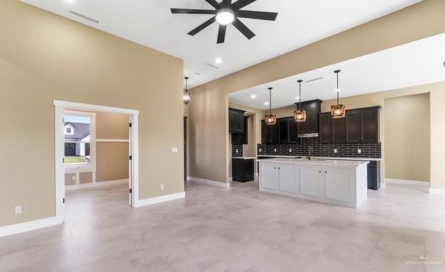 811 W 17th W Street, Weslaco, TX 78596