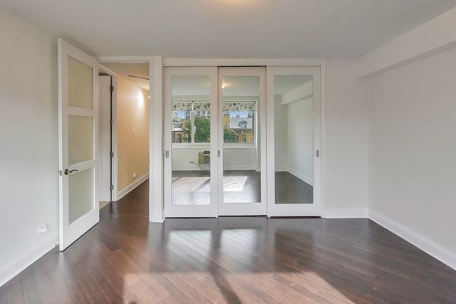 1440 N Lake Shore Drive 5D, Chicago, IL 60610