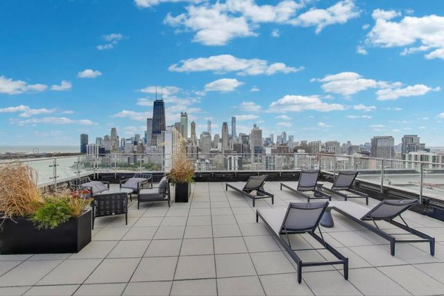 1440 N Lake Shore Drive 5D, Chicago, IL 60610