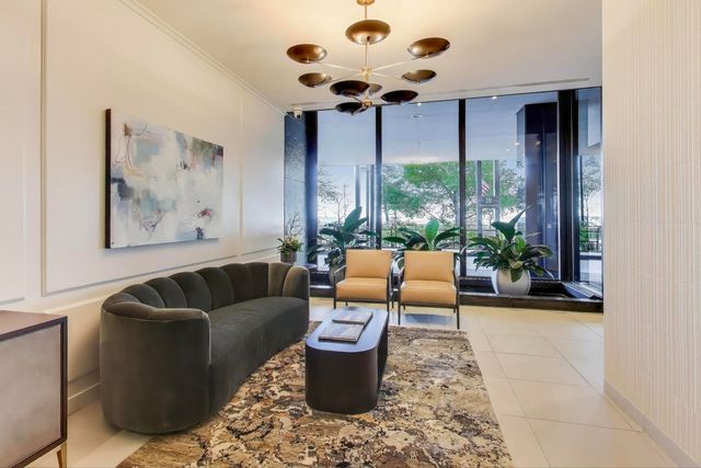 1440 N Lake Shore Drive 5D, Chicago, IL 60610