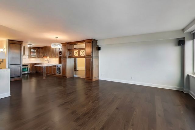 1440 N Lake Shore Drive 5D, Chicago, IL 60610