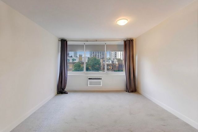 1440 N Lake Shore Drive 5D, Chicago, IL 60610