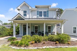 304 W 11th Street, Southport, NC 28461