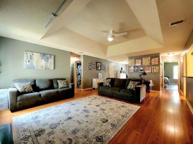 6730 Walden Circle, Tallahassee, FL 32317