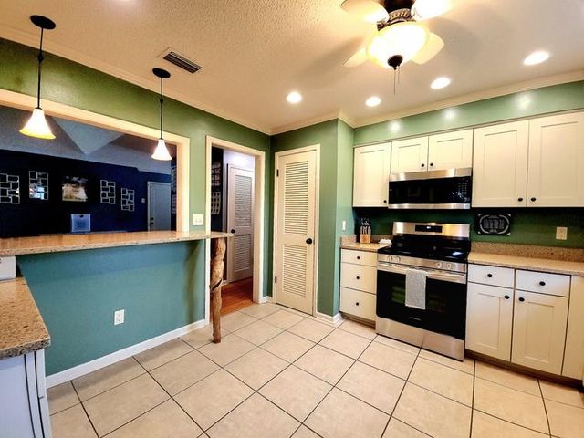 6730 Walden Circle, Tallahassee, FL 32317