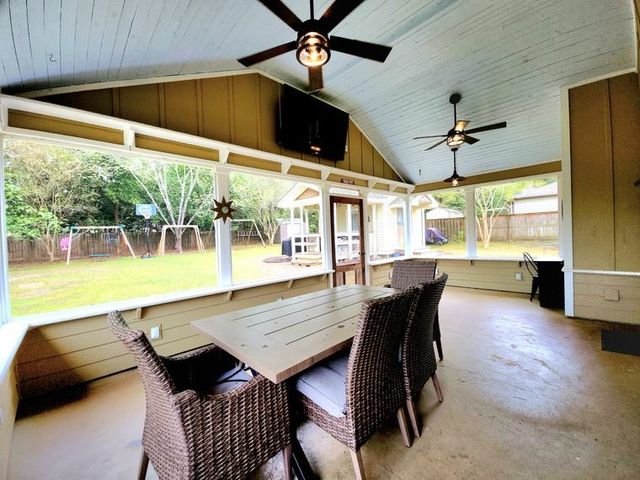 6730 Walden Circle, Tallahassee, FL 32317