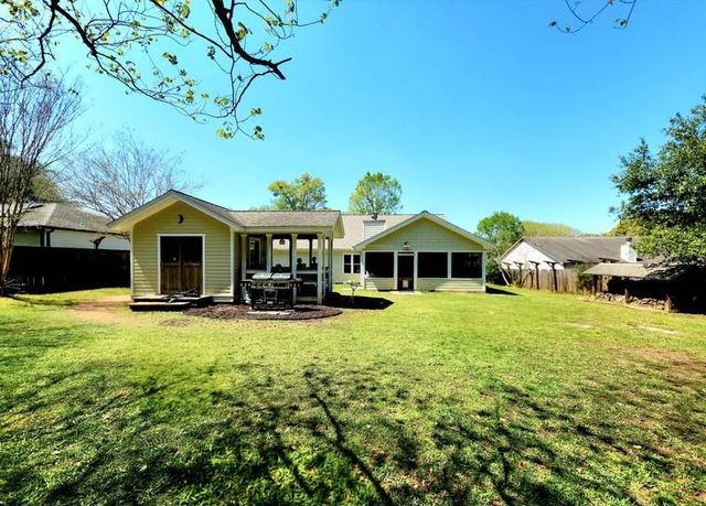 6730 Walden Circle, Tallahassee, FL 32317