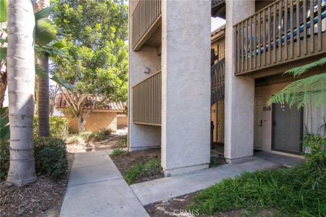 7668 Baypoint Drive 106, Huntington Beach, CA 92648