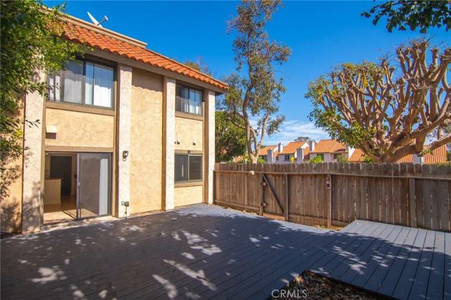 7668 Baypoint Drive 106, Huntington Beach, CA 92648