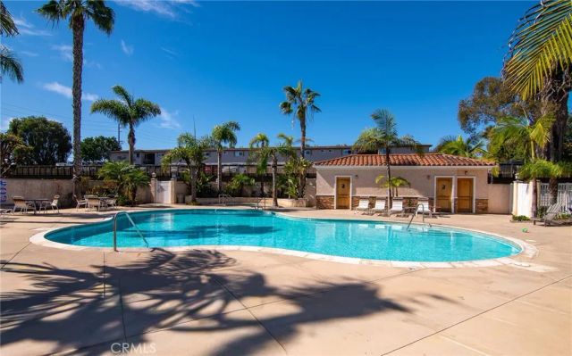 7668 Baypoint Drive 106, Huntington Beach, CA 92648