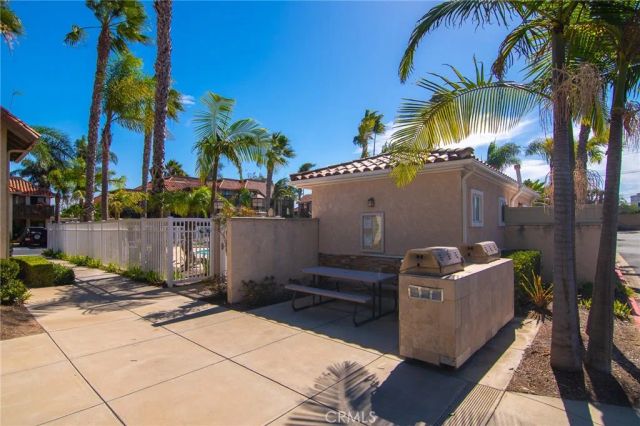 7668 Baypoint Drive 106, Huntington Beach, CA 92648