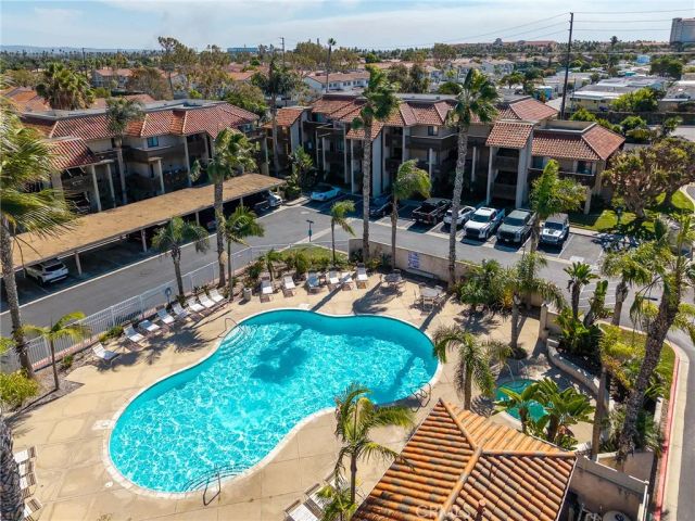 7668 Baypoint Drive 106, Huntington Beach, CA 92648