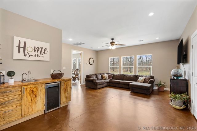 13331 N 3937 Drive, Bartlesville, OK 74003