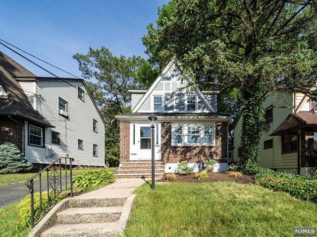 1007 Belle Avenue, Teaneck, NJ 07666