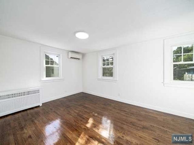 1007 Belle Avenue, Teaneck, NJ 07666