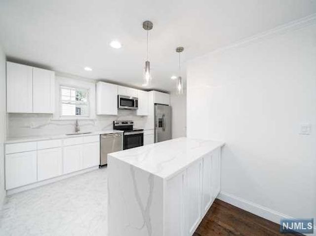 1007 Belle Avenue, Teaneck, NJ 07666