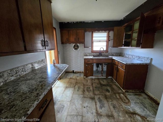 9298 Varodell Drive, Davison, MI 48423