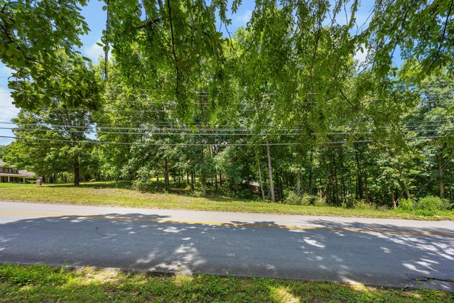 800 Brookhollow Lane, Chattanooga, TN 37421