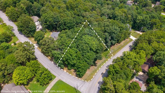 800 Brookhollow Lane, Chattanooga, TN 37421